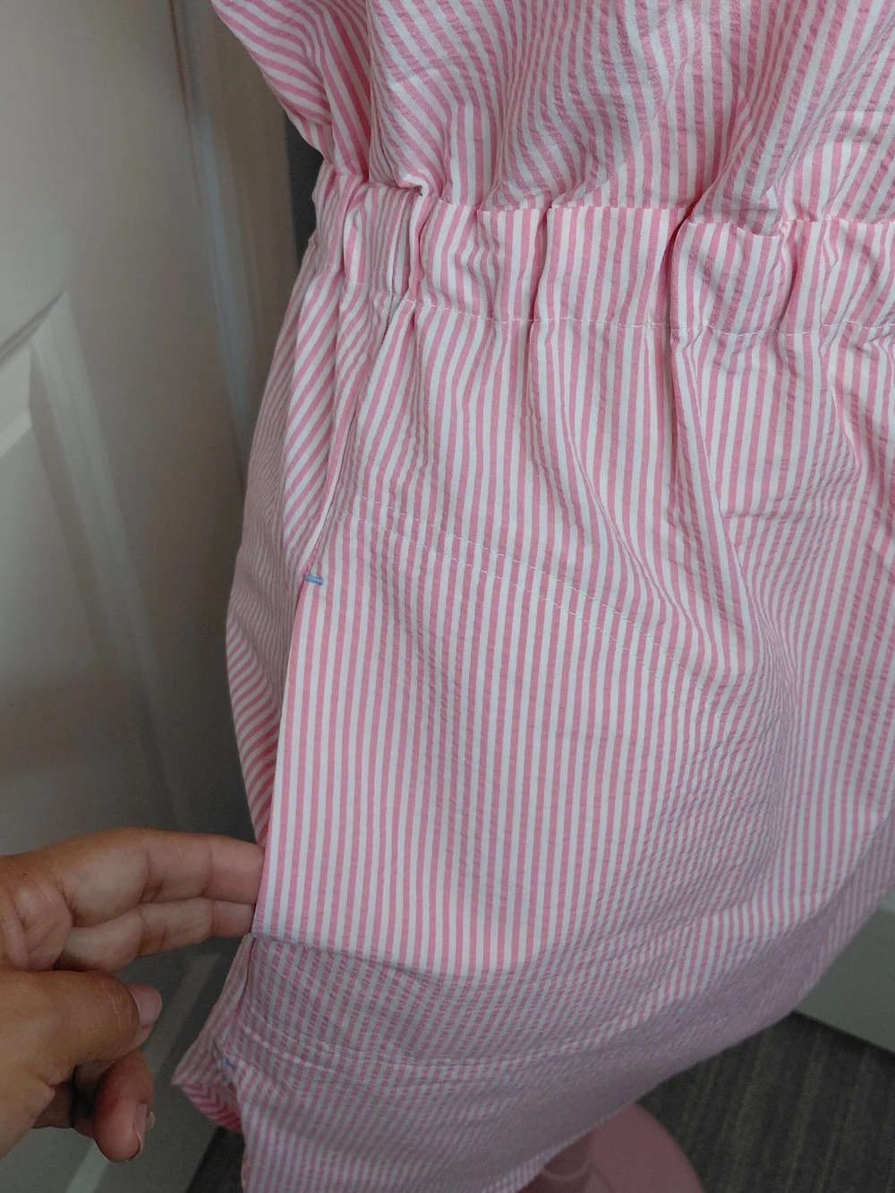 Vineyard Vines Dress Performance Seersucker Vented Pink White Striped Size 2 - Picture 6 of 11